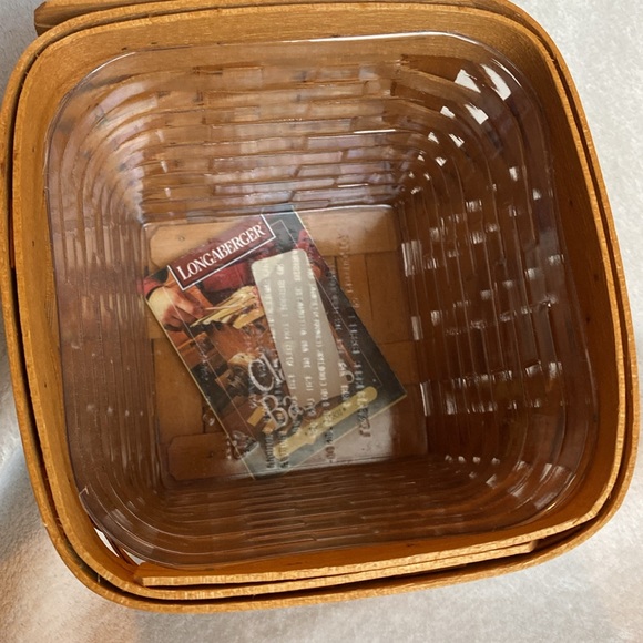 Longaberger Tall Tissue Basket W/Lid. Signed Numbered. Liner. Sz. 6.5” Square. - Picture 8 of 12